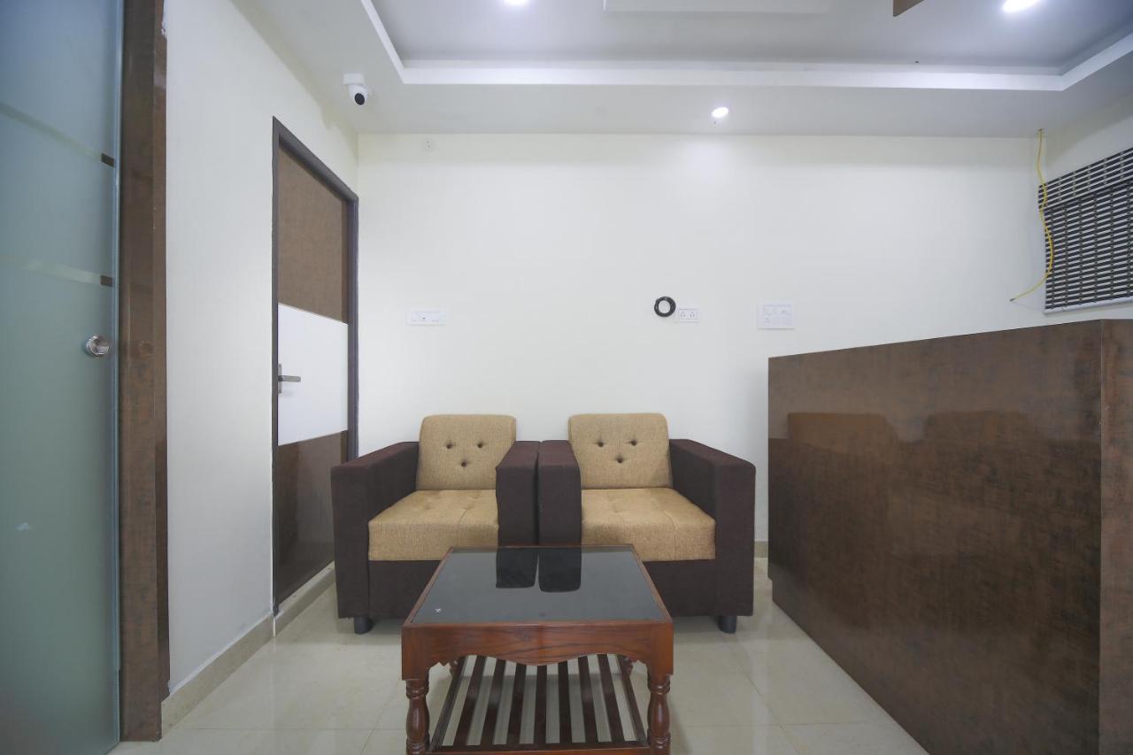 ホテル Balaji Residency チェンナイ エクステリア 写真