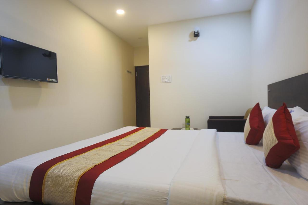 ホテル Balaji Residency チェンナイ エクステリア 写真